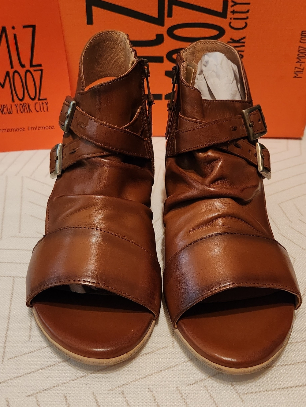 Miz Mooz Women's Tan Leather Buckle Open-Toe Sandals